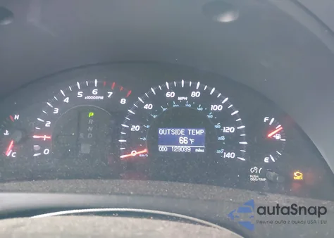 2011 Toyota Camry Xle z USA, uszkodzony, nr VIN 4T1BF3EK2BU196856